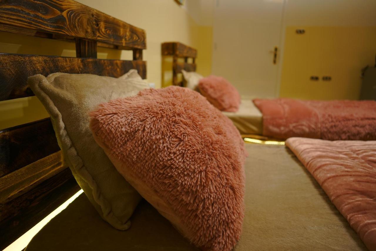 Petra Wooden House Apartment Wadi Musa Exterior photo