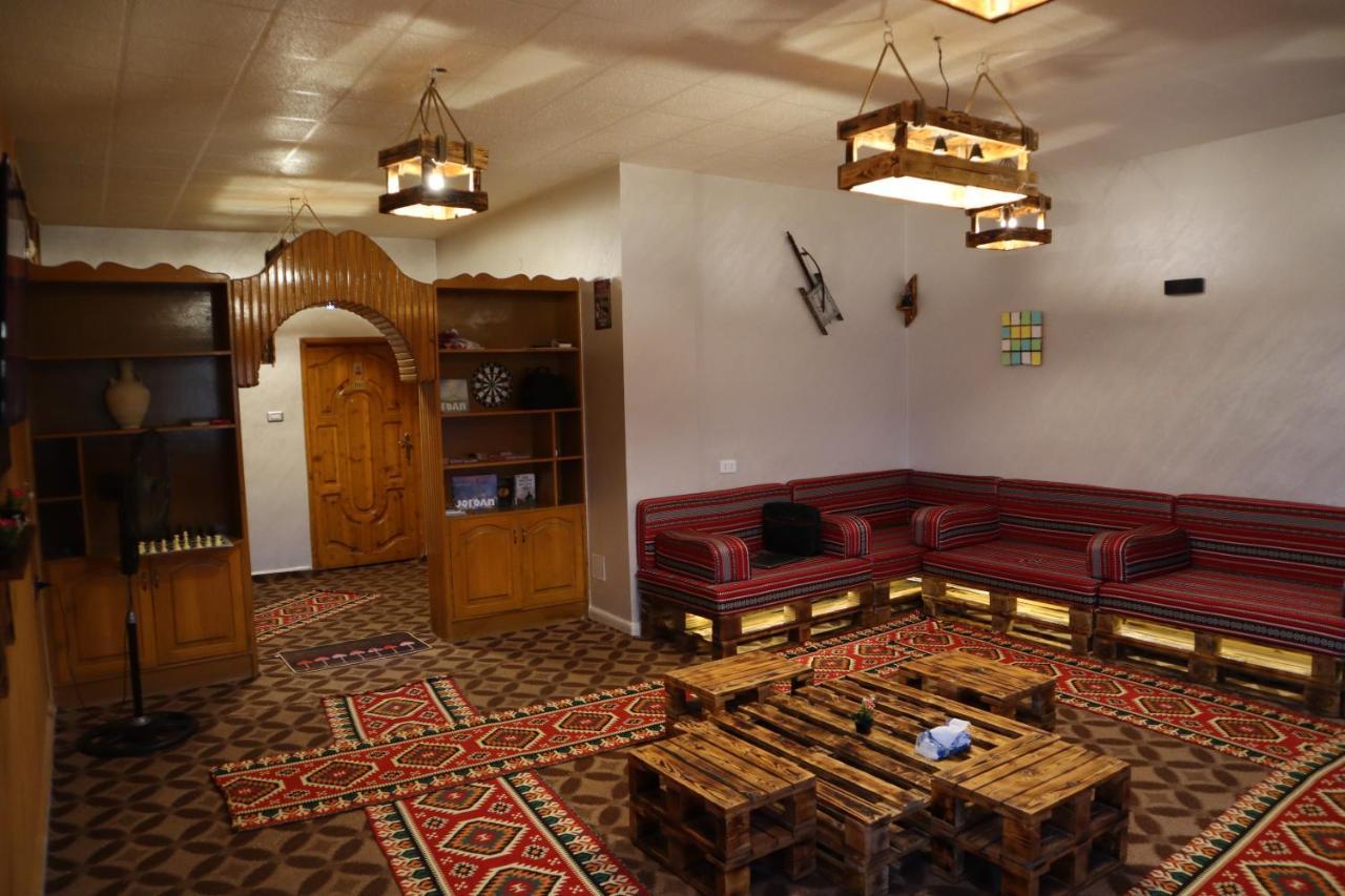 Petra Wooden House Apartment Wadi Musa Exterior photo